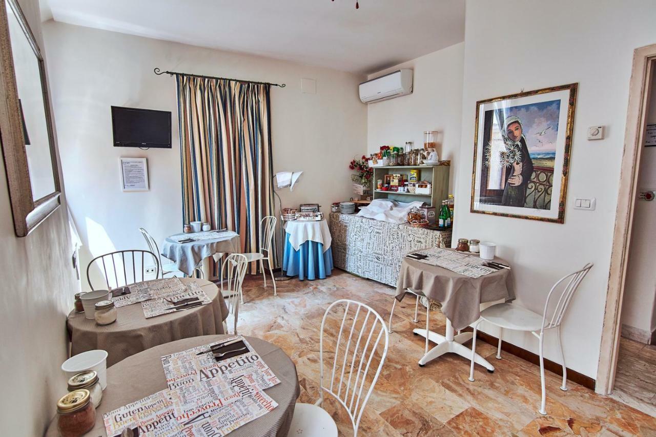 B&B Del Castello San Benedetto del Tronto Bagian luar foto